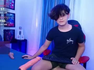 cam to cam sexiness with Girls streamers. Explore the newest collection of intense camshows from our capable horny hosts.