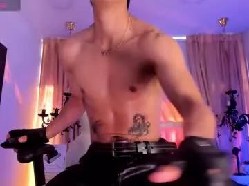 cam to cam sexiness with Girls streamers. Explore the newest collection of intense camshows from our capable horny hosts.