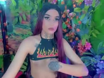 cam to cam sexiness with Girls streamers. Explore the newest collection of intense camshows from our capable horny hosts.