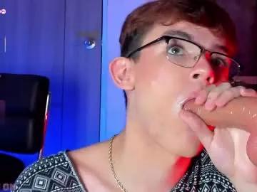 cam to cam sexiness with Girls streamers. Explore the newest collection of intense camshows from our capable horny hosts.