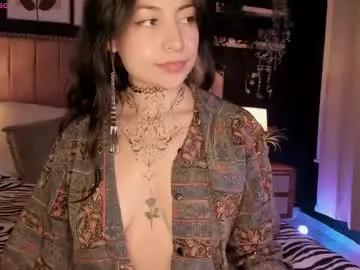cam to cam sexiness with Girls streamers. Explore the newest collection of intense camshows from our capable horny hosts.