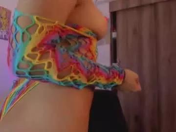 cam to cam sexiness with Girls streamers. Explore the newest collection of intense camshows from our capable horny hosts.