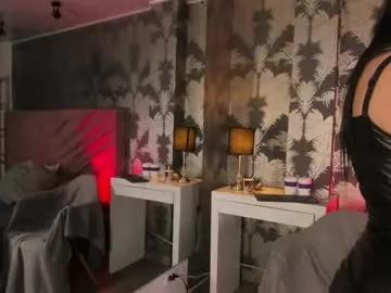 cam to cam sexiness with Girls streamers. Explore the newest collection of intense camshows from our capable horny hosts.