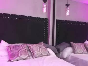 cam to cam sexiness with Girls streamers. Explore the newest collection of intense camshows from our capable horny hosts.
