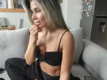 ariana_valdirii from Chaturbate is Freechat