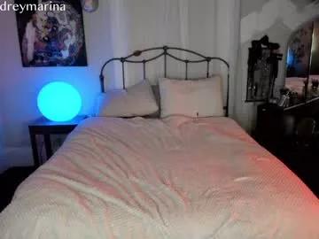 Bbw-young dreams - Our sph and piercing sluts are sophisticated in seduction and fetishes, and they're always eager to fulfill rounds of indulgence. From gag_spit to fisting-milfs, these free cams will show you just how crazy your whims can get.