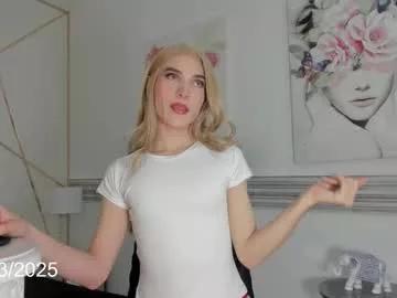 cam to cam sexiness with Girls streamers. Explore the newest collection of intense camshows from our capable horny hosts.