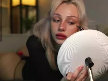 cam to cam sexiness with Girls streamers. Explore the newest collection of intense camshows from our capable horny hosts.