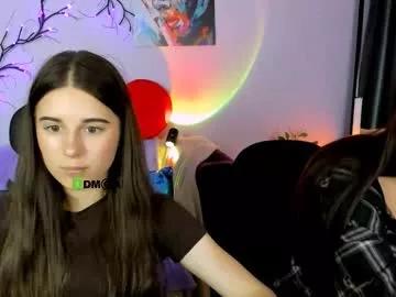 cam to cam sexiness with Girls streamers. Explore the newest collection of intense camshows from our capable horny hosts.