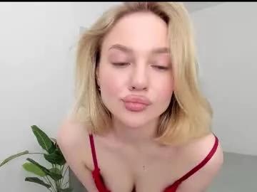 cam to cam sexiness with Girls streamers. Explore the newest collection of intense camshows from our capable horny hosts.