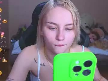 cam to cam sexiness with Girls streamers. Explore the newest collection of intense camshows from our capable horny hosts.