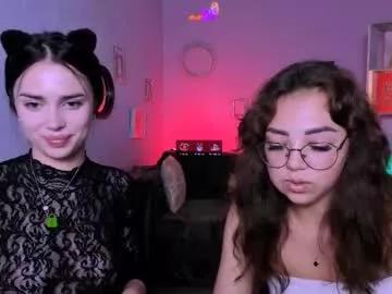 cam to cam sexiness with Girls streamers. Explore the newest collection of intense camshows from our capable horny hosts.