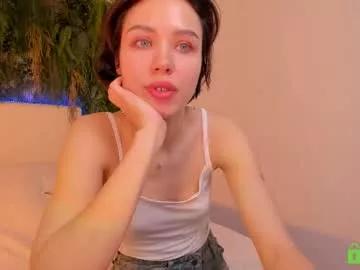 cam to cam sexiness with Girls streamers. Explore the newest collection of intense camshows from our capable horny hosts.