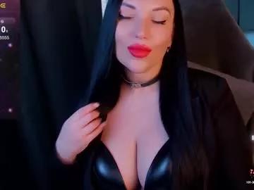 cam to cam sexiness with Girls streamers. Explore the newest collection of intense camshows from our capable horny hosts.