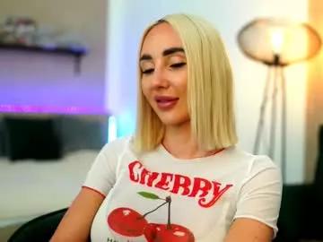 Photos of blondiefromtheblock from Chaturbate is Freechat