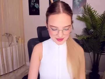 cam to cam sexiness with Girls streamers. Explore the newest collection of intense camshows from our capable horny hosts.