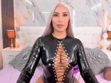 cam to cam sexiness with Girls streamers. Explore the newest collection of intense camshows from our capable horny hosts.