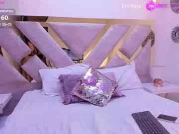 cam to cam sexiness with Girls streamers. Explore the newest collection of intense camshows from our capable horny hosts.