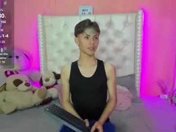 cam to cam sexiness with Girls streamers. Explore the newest collection of intense camshows from our capable horny hosts.