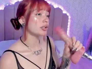 cam to cam sexiness with Girls streamers. Explore the newest collection of intense camshows from our capable horny hosts.