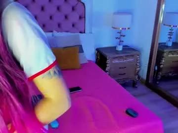 cam to cam sexiness with Girls streamers. Explore the newest collection of intense camshows from our capable horny hosts.