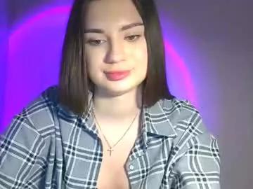 cam to cam sexiness with Girls streamers. Explore the newest collection of intense camshows from our capable horny hosts.