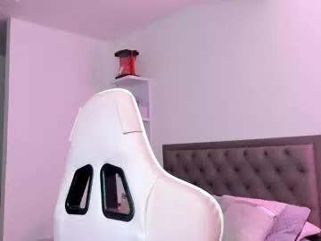 cam to cam sexiness with Girls streamers. Explore the newest collection of intense camshows from our capable horny hosts.
