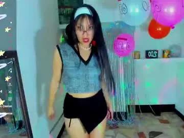 cam to cam sexiness with Girls streamers. Explore the newest collection of intense camshows from our capable horny hosts.
