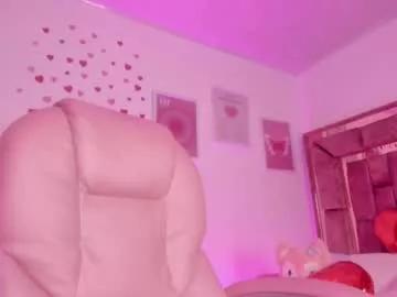 cam to cam sexiness with Girls streamers. Explore the newest collection of intense camshows from our capable horny hosts.