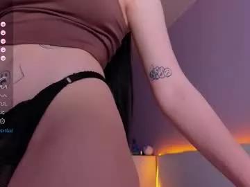 cam to cam sexiness with Girls streamers. Explore the newest collection of intense camshows from our capable horny hosts.