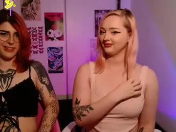 cam to cam sexiness with Girls streamers. Explore the newest collection of intense camshows from our capable horny hosts.