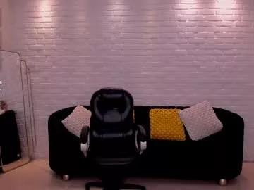 cam to cam sexiness with Girls streamers. Explore the newest collection of intense camshows from our capable horny hosts.