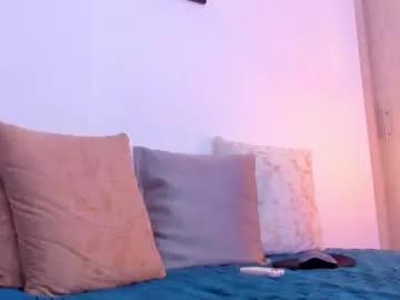 cam to cam sexiness with Girls streamers. Explore the newest collection of intense camshows from our capable horny hosts.