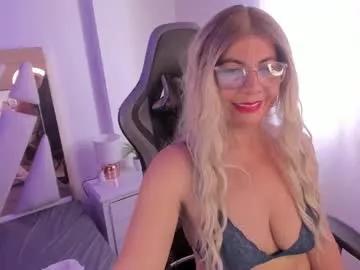 cam to cam sexiness with Girls streamers. Explore the newest collection of intense camshows from our capable horny hosts.