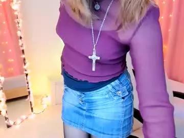 cam to cam sexiness with Girls streamers. Explore the newest collection of intense camshows from our capable horny hosts.
