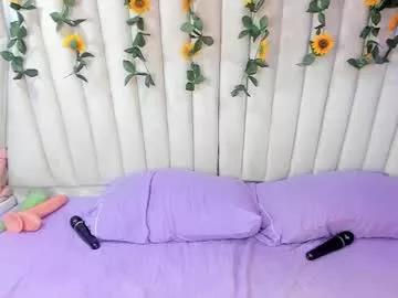 cam to cam sexiness with Girls streamers. Explore the newest collection of intense camshows from our capable horny hosts.