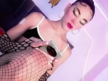 cam to cam sexiness with Girls streamers. Explore the newest collection of intense camshows from our capable horny hosts.