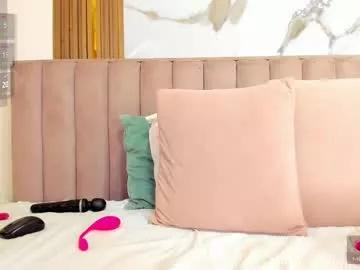 cam to cam sexiness with Girls streamers. Explore the newest collection of intense camshows from our capable horny hosts.