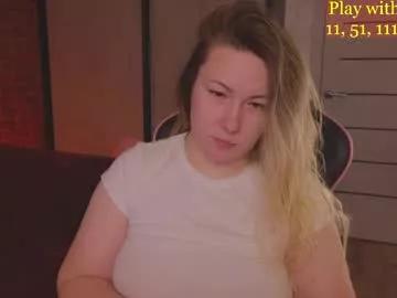 cam to cam sexiness with Girls streamers. Explore the newest collection of intense camshows from our capable horny hosts.