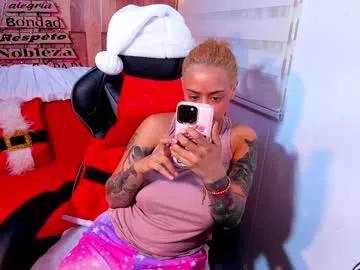 cam to cam sexiness with Girls streamers. Explore the newest collection of intense camshows from our capable horny hosts.