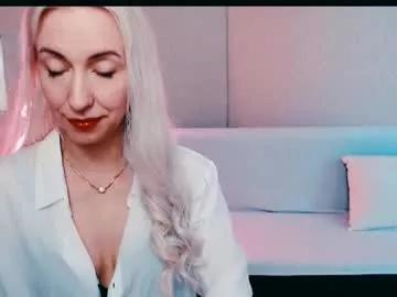 cam to cam sexiness with Girls streamers. Explore the newest collection of intense camshows from our capable horny hosts.