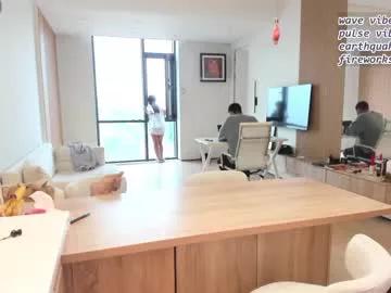 cam to cam sexiness with Girls streamers. Explore the newest collection of intense camshows from our capable horny hosts.