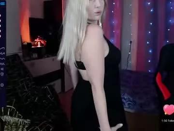cam to cam sexiness with Girls streamers. Explore the newest collection of intense camshows from our capable horny hosts.