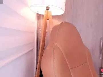 cam to cam sexiness with Girls streamers. Explore the newest collection of intense camshows from our capable horny hosts.