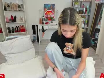 cam to cam sexiness with Girls streamers. Explore the newest collection of intense camshows from our capable horny hosts.