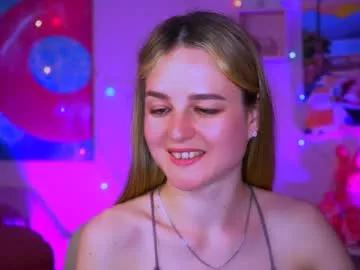 cam to cam sexiness with Girls streamers. Explore the newest collection of intense camshows from our capable horny hosts.