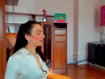 cam to cam sexiness with Girls streamers. Explore the newest collection of intense camshows from our capable horny hosts.