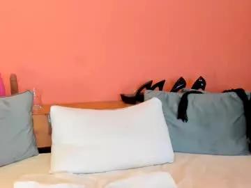 cam to cam sexiness with Girls streamers. Explore the newest collection of intense camshows from our capable horny hosts.