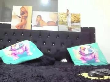 cam to cam sexiness with Girls streamers. Explore the newest collection of intense camshows from our capable horny hosts.