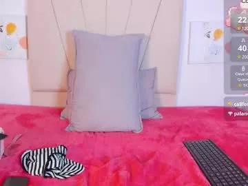 cam to cam sexiness with Girls streamers. Explore the newest collection of intense camshows from our capable horny hosts.